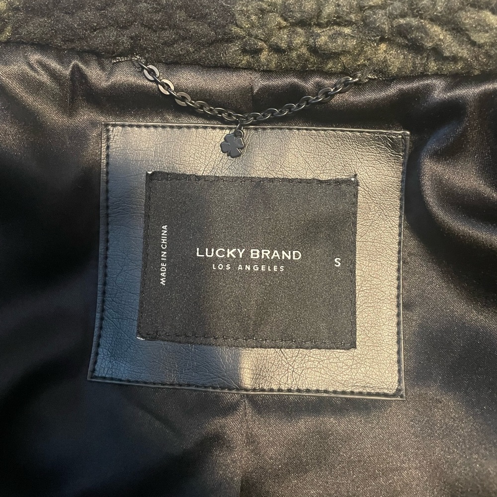 Lucky Brand Faux Fur Olive Green and Black Plaid Shacket Jacket Coat size S - Picture 6 of 8